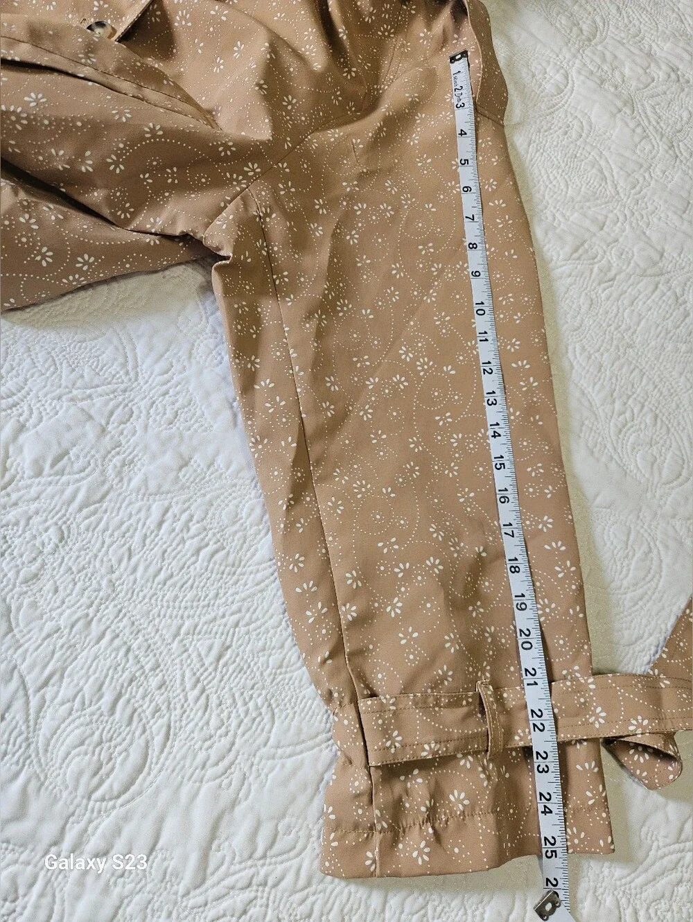 ANTHROPOLOGIE Cropped Floral-Print Trench Coat in Tan